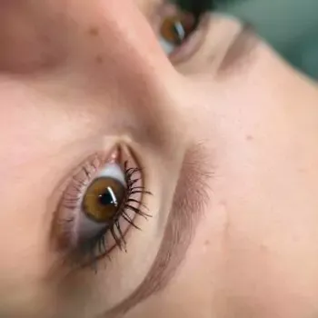 Makijaż permanentny brwi – wszystko, co musisz wiedzieć przed zabiegiem (część 2)